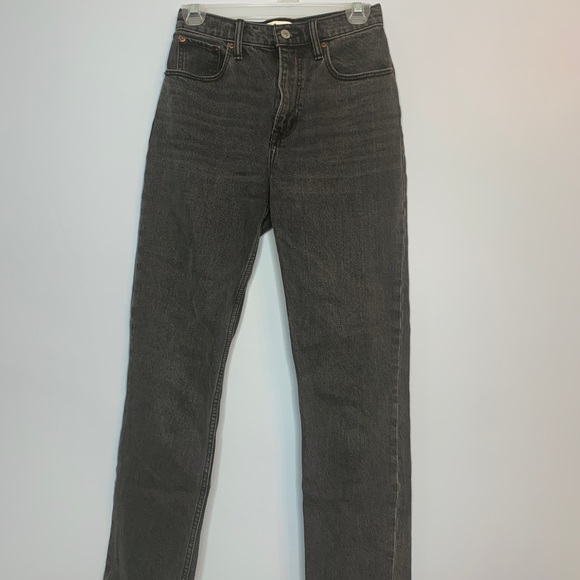 Abercrombie and Fitch 90s Straight Ultra High Rise Jeans - Picture 3 of 5